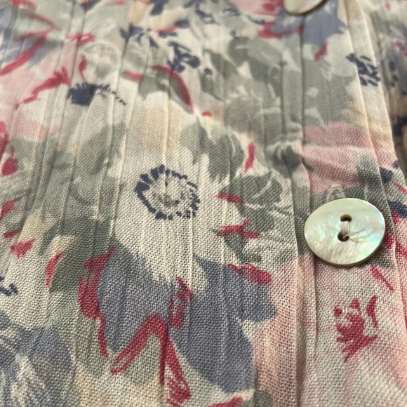 Vintage Koret crinkle style floral printed button down shirt sleeve blouse - Picture 4 of 5